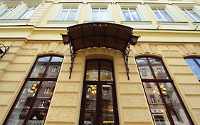 Optima Dworzec Lviv